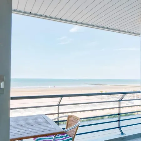 Апартаменты Bright Seaview For 6