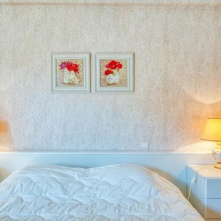 Bright Seaview For 6 アパート